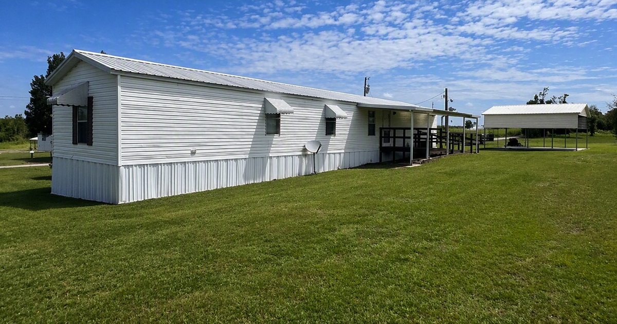 1142 SW Jim Clark Road Madison, FL 32340